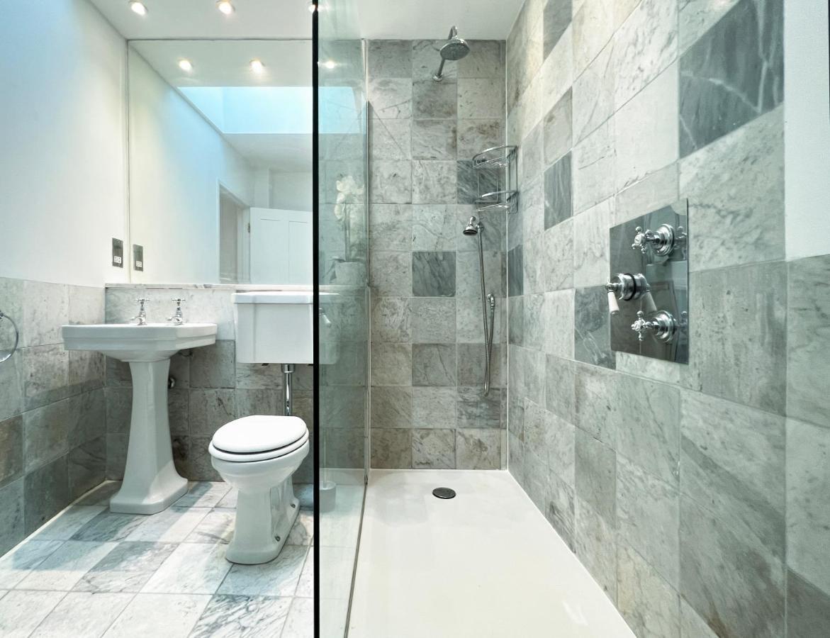 Museum St Central Soho Townhouse ลอนดอน ภายนอก รูปภาพ
